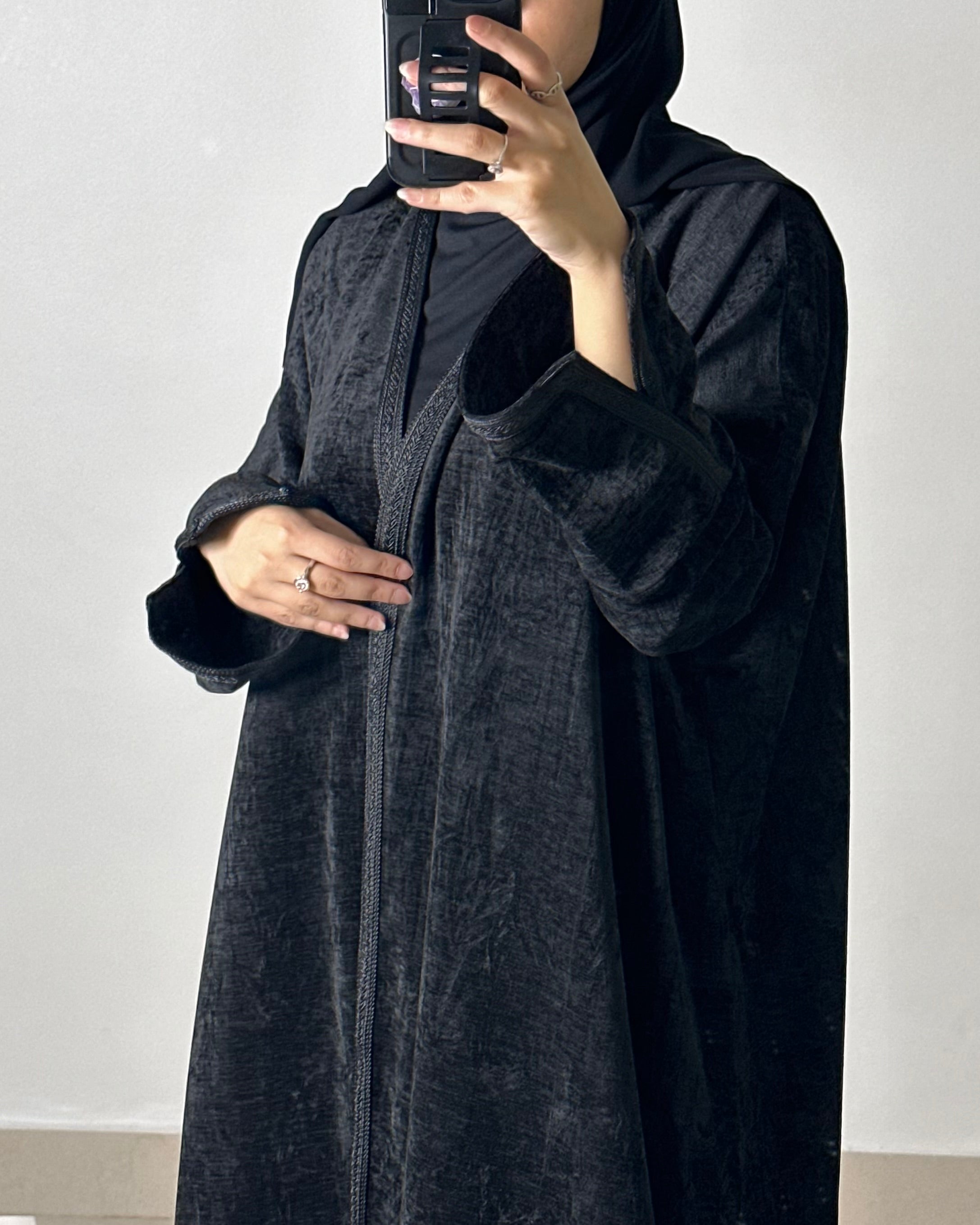 بشت مخمل مع كلفة تطريز-winter2-2025